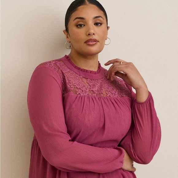 NWT Torrid Lace with Chiffon Overlay Blouse Size 0 (L12) - Picture 2 of 15